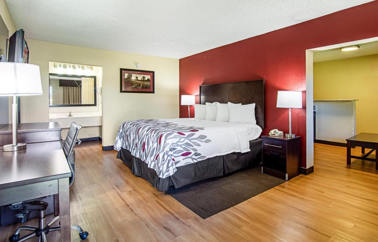 Red Roof Inn & Suites Greenwood, Sc Zewnętrze zdjęcie